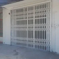 مغازه ۵۰ متری