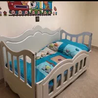 تخت نوزادی تا۷ سال همراه با تشک نو
