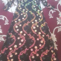 این دوتا پیرهن بلند به فروش می‌رسد