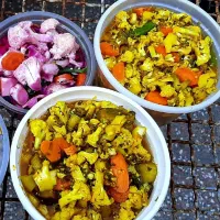 سبزی پاک شده سرخ شده ترشی