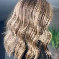 مدل موی طبیعی رنگ کراتین|خدمات آرایشگری و زیبایی|سقز, |دیوار