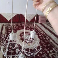 لوستر دکوراتیو۳ شعله مفتولی واقع در پرند|لوستر و چراغ آویز|پرند, فاز ۱|دیوار