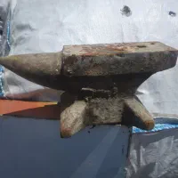 میز کار ی وسندان