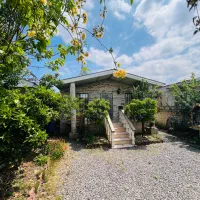 ویلا شهرکی کامل مبله حیاطش پر از حس خوبو ارامش