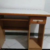 میز تحریر یا کامپیوتر|میز تحریر و کامپیوتر|ماسال, |دیوار