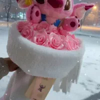 دسته گل با عروسک های کیوت ویژه ولنتاین