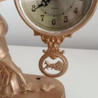 ساعت با دختر در حال مطالعه|ساعت دیواری و تزئینی|مهاباد (آذربایجان غربی), |دیوار