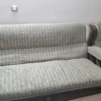 ست مبل پذیرایی ۷ نفره و یک میز جلو مبلی