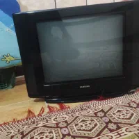 تلویزیون سامسونگ ۲۱ سالم و تمیز در حد نو
