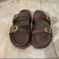 صندل|کیف، کفش، کمربند|ساری, |دیوار