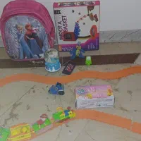 مقداری اسباب بازی