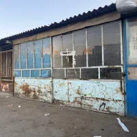 مغازه داخل گاراژ برای انواع کار ها و انبار