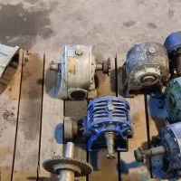 دینام و گیربکس حلزونی