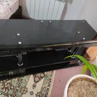 میز تلویزیون شیشه ای
