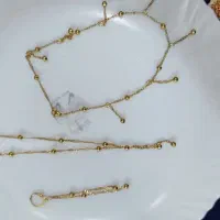 گردبند رنگثابت|بدلیجات|نهاوند, |دیوار