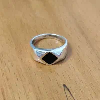 انگشتر نقره با نگین سنگ  Onyx