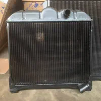 رادیاتور خاور مینی بوس نیسان|قطعات یدکی و لوازم جانبی|همدان, |دیوار