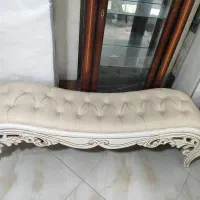 پاف مناسب برای آرایشگاه زنانه وجلو تخت