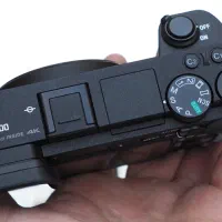 دوربین آلفا ۶۵۰۰ تمیز در حد