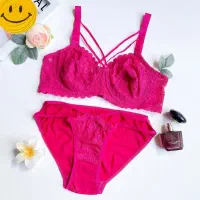 ست در رنگبندی تصویرا|لباس|خمین, |دیوار