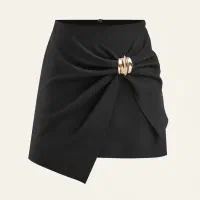 خیاط زنانه‌ دوز