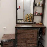 میز ارایش و دوتا پاتختی