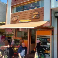 استخدام همکار فست فود  سالن کار