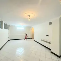 ۶۶ متر، منیریه، ولیعصر
