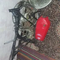 یک موتورهندا|موتورسیکلت|بمپور, |دیوار