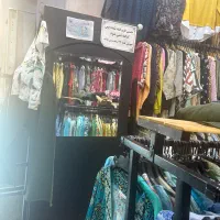 پروو لباس با ایینه و مهتابی