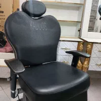 دکور آرایشگاه ،آینه،صندلی اصللح ،سرشور،پاف ترولی|آرایشگاه و سالنهای زیبایی|باقرشهر, |دیوار