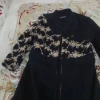 یه عددلباس مجلسی کوتاه سایز۲بایه عددمانتوسایز۱