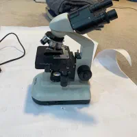 میکروسکوپ پزشکی دو چشمی مدیک