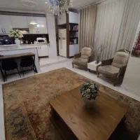 72 متری / 2 خواب / پارکینگ دار / طلاییه