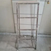 چهار پایه اهنی