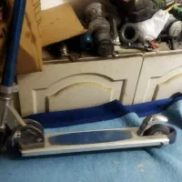 اسکوتر بازی سالم یک عدد