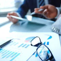 خدمات مالی و مالیاتی