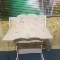 میز مطالعه در حد نو