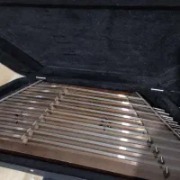 سنتور به همراه جعبه