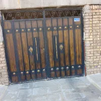 درحیاط مخصوص آپارتمان خونه ویلایی