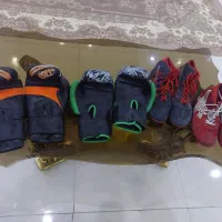 ۲ جفت دستکش بوکس و کفش بکس