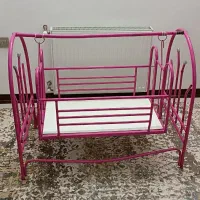 گهواره کودک|تخت و صندلی بچه|قم, پردیسان|دیوار