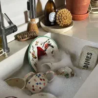 استخدام نیروی خدماتی منزل (خانم) منطقه ۱ تهران