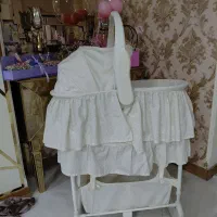 تخت و گهواره نوزاد