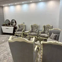 مبل ۷ نفره + کنسول و آینه شیک|مبلمان خانگی و میز عسلی|قم, عمار یاسر|دیوار