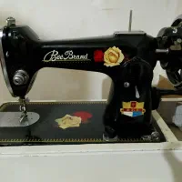 چرخ خیاطی معمولی و گل