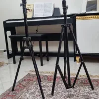 سه پایه دوربین