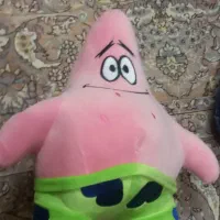عروسک پاتریک و زرافه رنگارنگ