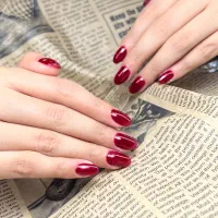 انواع خدمات ترمیم و کاشت ناخن