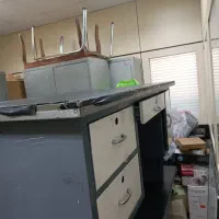 میز فلزی با کیفیت